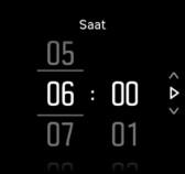 3. Saat ve dakikayı belirledikten sonra ayarlardan çıkın. Alarm çaldığında, durdurmak için kapatabilir veya erteleme seçeneğini belirleyebilirsiniz.