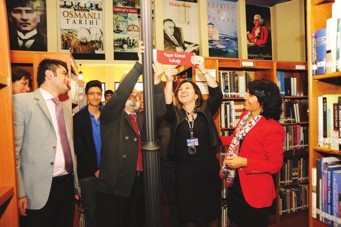 katıldı. Edebiyat ve Kitap Günleri nde öğrenciler bu yıl da birçok yazarla bir araya geldi.