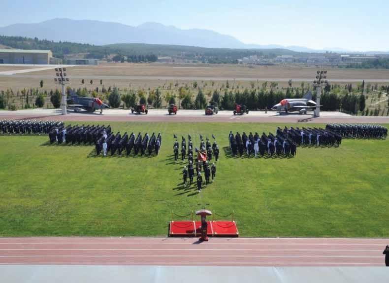 Hava Astsubay MYO Eğitim Askeri Eğitim Askeri Eğitiminin hedefi; Atatürk İlke ve İnkılapları doğrultusunda demokratik, laik ve sosyal hukuk devleti ilkelerine bağlı, hizmet bilinci ve mesleki