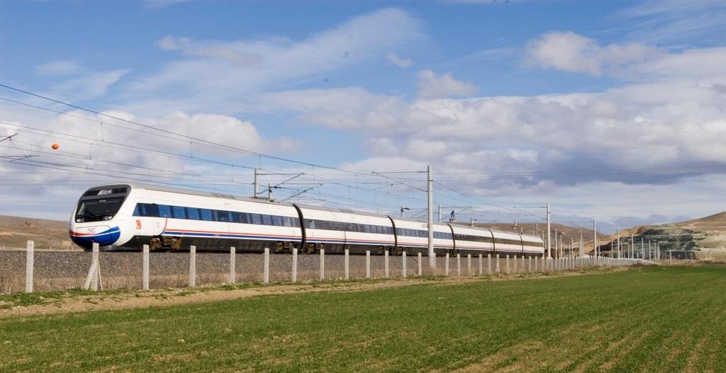 Ortadoğu yönüne işletilmekte olan Transasya ve Van Tebriz Trenlerinin seferlerine 15 Ağustos 2015 tarihinden itibaren ara verilmiştir.