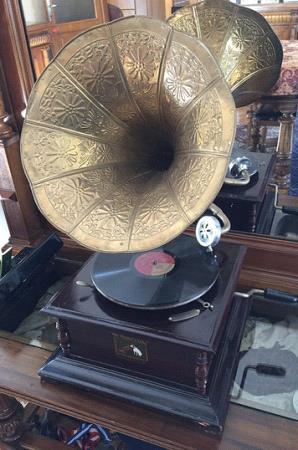 Master's Voice pikap ve