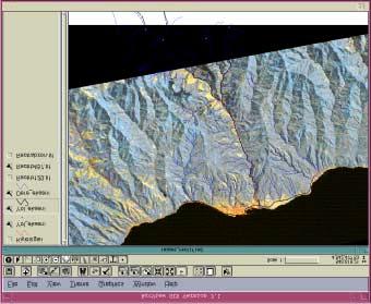 zenginleştirmesi amacõyla kullanõlmõştõr. Görüntülerden 2 adedi false-color, 30X30m pixel boyutlarõnda LANDSAT-5 TM, 1,2,3 bantlarõnõ ve 4,5,7 bantlarõnõ içeren multiband görüntülerdir (Şekil.6).