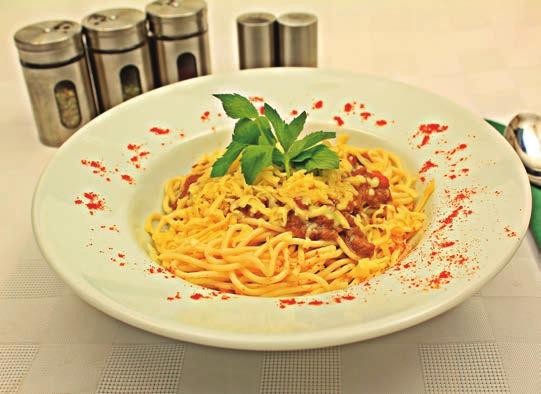 Bolonez Soslu Spagetti Pesto Soslu Penne ( Yassı spagetti
