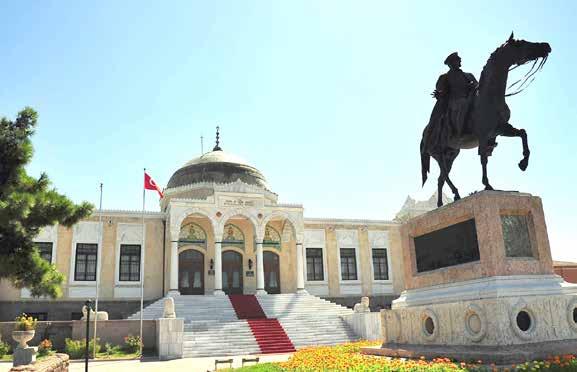 Burası eski Ankara da bayram namazlarının kılındığı, dinî ve millî çeşitli toplantıların yapıldığı bir vakıf