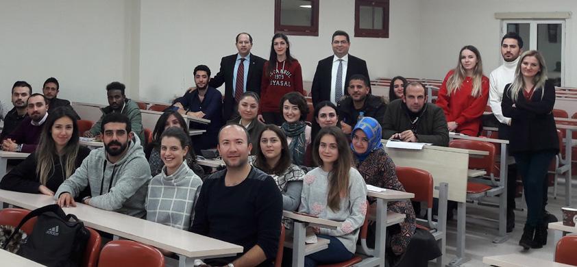 Birliğimiz İstanbul Aydın Üniversitesi nde İstanbul Aydın Üniversitesi Sosyal Bilimler Enstitüsü İnsan Kaynakları Yüksek Lisans Programı nda 18 Aralık 2017 tarihinde Küreselleşme ve Stratejik Yönetim