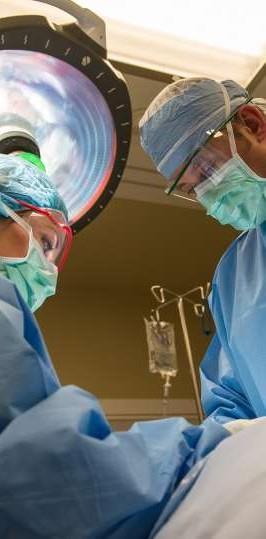 AMELİYAT Ameliyat Ekibi Ameliyata girecek olan ekip programda tanımlanır Ameliyat KesiTürleri Anestezi Takibi ve