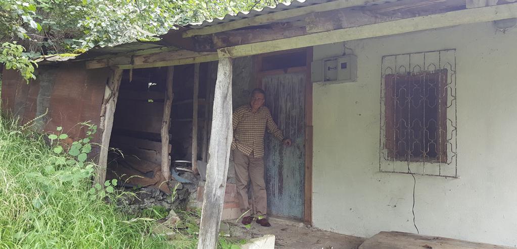 hangi zirvelere ulaşabileceğinin hikâyesi hedeflendi. Sn. YAMAN ve Sn. BİROL birlikte iki yıl boyunca ciddi emeklerle kitap için arşiv tarama çalışmaları yaptı, röportajlar yaptı ve Dr.