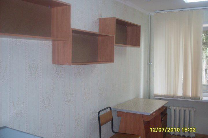 Kursk Teknik Üniversitesi Öğrenci Yurdu Kursk Teknik Üniversitesi Öğrenci Yurdu odaları 2 ve 3 Kişiliktir Öğrenci yurdunda 4 odanın kullanımına açık wc ve banyo bulunmaktadır.