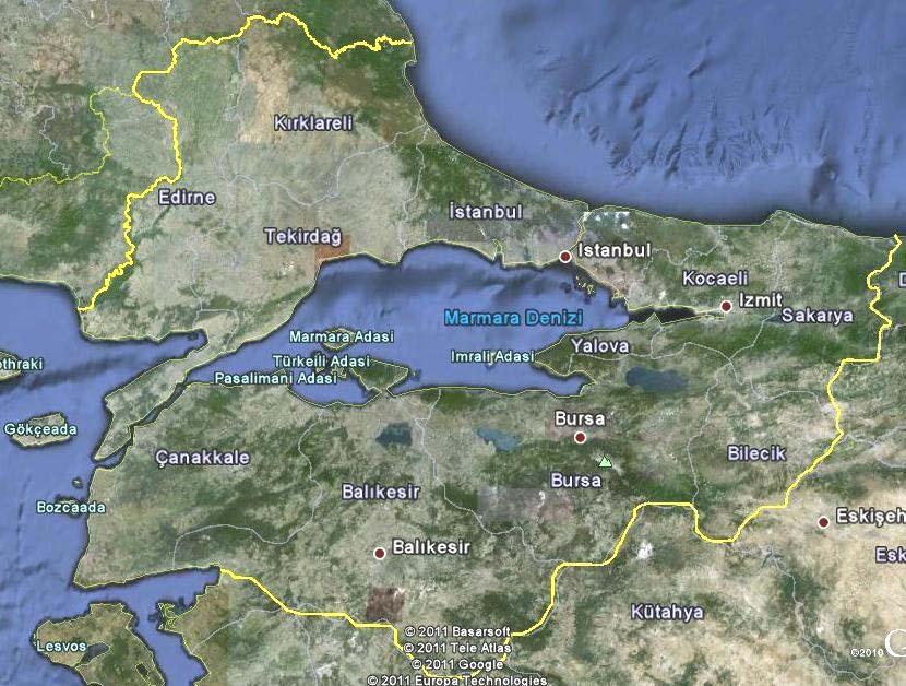 12 bağlamaktadır. Bölge yaklaşık olarak 67.000 km 2 lik bir yüzölçüme sahip olup Türkiye'nin %8,5'ini kaplamaktadır. Ülkemizin yedi coğrafik bölgesi içinde yükseltisi en az olan bölgesidir.