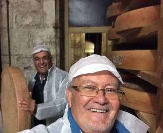 ÜNLÜ BİR FRANSIZ COĞRAFİ İŞARETİ: COMTE PEYNİRİ SERÜVENİ Peynir Üretimi Comte senenin her günü üretilen bir peynirdir.
