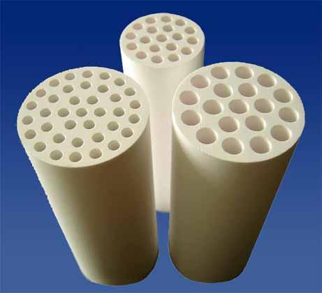 Seramik membranlar süzme ve filtreleme alanında kullanılırlar.