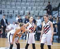 Kadın basketbolda galibiyetler Kadın basketbol takımımız, Bilyoner.com Kadınlar Basketbol Ligi nde aldığı arka arkaya galibiyetlerle Mersin Bş. Bld.