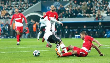 Almanya temsilcisi Leipzig e karşı yedek ağırlıklı bir kadroyla sahaya çıkan takımımız, Negredo nun ve Talisca nın golleri ile rakibini 2-1 yendi. İşte mücadeleden dakikalar: İlk tehlikeli atak 2.