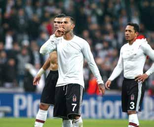 24 gerekçesi ile gol geçerlilik kazanmadı. Maçta dakikalar 26 yı gösterdiğinde Beşiktaşımız bir kez daha gole çok yaklaştı. Negredo şık hareketlerle ceza sahasına doğru yöneldi.