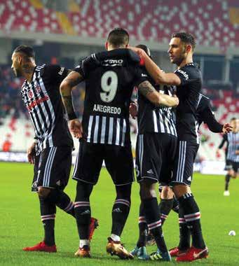 dakikada gelişen Sivasspor atağında Kone nin şutu Fabri den sekti Rybalka nın önünde kaldı. Rybalka nın vuruşu filelerle buluştu. 1-0 10. dakikada Beşiktaşımız korner kazandı.