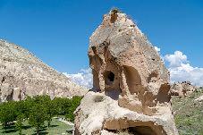 Kapadokya nın en eski yerleşim yerlerinden biri olan Zelve Vadisi, Kapadokya bölgesinde Hıristiyanlığın yayılmaya