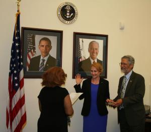 edu/ John Holdren swears in Jo Handelsman, July 2,