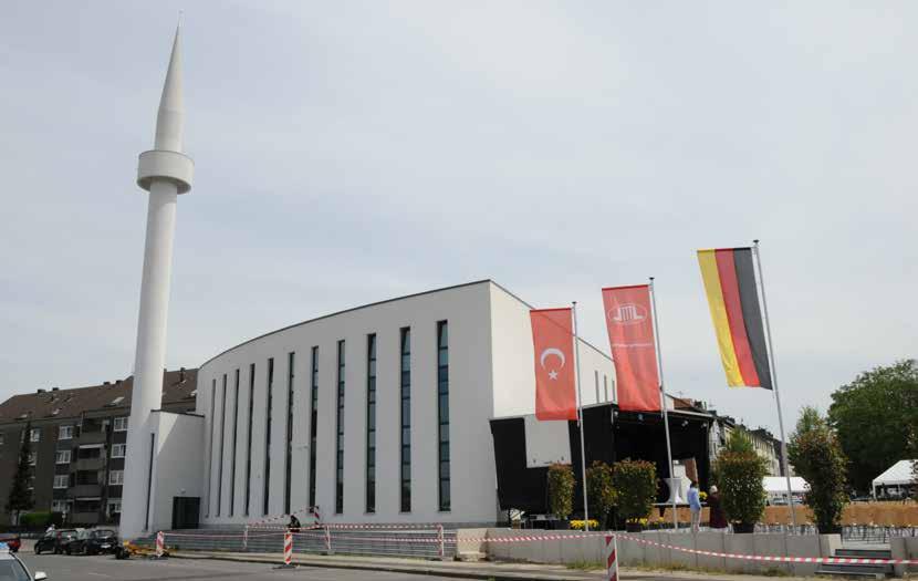 CAMİLERİMİZ UNSERE MOSCHEEN Aachen DİTİB Yunus Emre Camii ve Kültür Merkezi Köln - Aachen DİTİB Yunus Emre Camii ve Kültür Merkezi 12 Mayıs 2018 de muhteşem bir törenle hizmete açıldı.