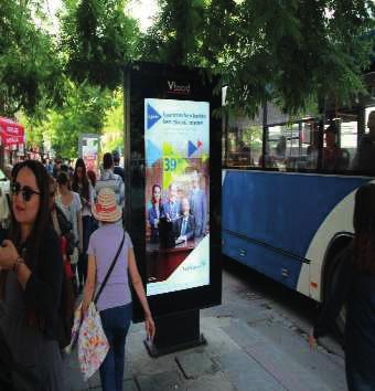 Cadde araç trafiği ve yaya geçişi olarak en efektif