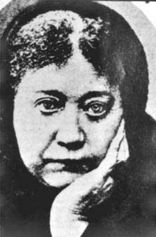 Helena Petrovna Blavatsky 1884 Büyük Britanya da sosyalizmi yaymak amacıyla Fabian Derneği kuruldu. Fabian Derneği ismini Romalı General Fabius Maximus tan almaktadır.