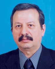 Naim Pıhtılı 1955 yılında Elazığ da doğdu. 1977 yılında Elazığ Devlet Mühendislik Mimarlık Akademisi İnşaat Mühendisliği Bölümünden mezun oldu.
