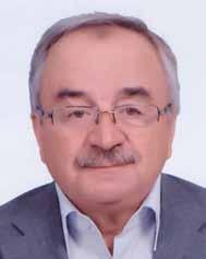 İzzet Sekban 1952 yılında Trabzon-Sürmene de doğdu. 1977 yılında Karadeniz Teknik Üniversitesi İnşaat Mühendisliği Bölümünden mezun oldu.