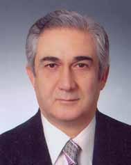 Gültekin Aykanat 1952 yılında, Ankara-Çankaya da doğdu. Askerliğini 1980 yılında İstanbul da yaptı.
