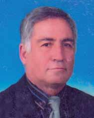 Erol Çevik 1953 yılında Adana da doğdu. 1977 yılında Adana İktisadi ve Ticari İlimler Akademisi Mühendislik Fakültesinden mezun oldu. Askerliğini 1981-1982 yıllarında Erzurum da yaptı.