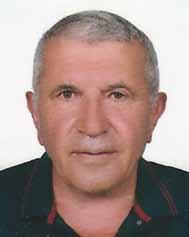 İhsan Dede 1951 yılında Giresun-Görele de doğdu. 1977 yılında Ankara Devlet Mühendislik Mimarlık Akademisi İnşaat Mühendisliği Bölümünden mezun oldu.