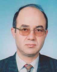İbrahim Hocaoğlu 1955 yılında Manisa-Salihli de doğdu. 1977 yılında Adana İktisadi ve Ticari İlimler Akademisi Mühendislik Fakültesinden mezun oldu. Askerliğini 1979 yılında İzmir de yaptı.