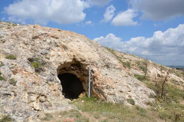 Karabacak Köyü Kaya Mezarları 351
