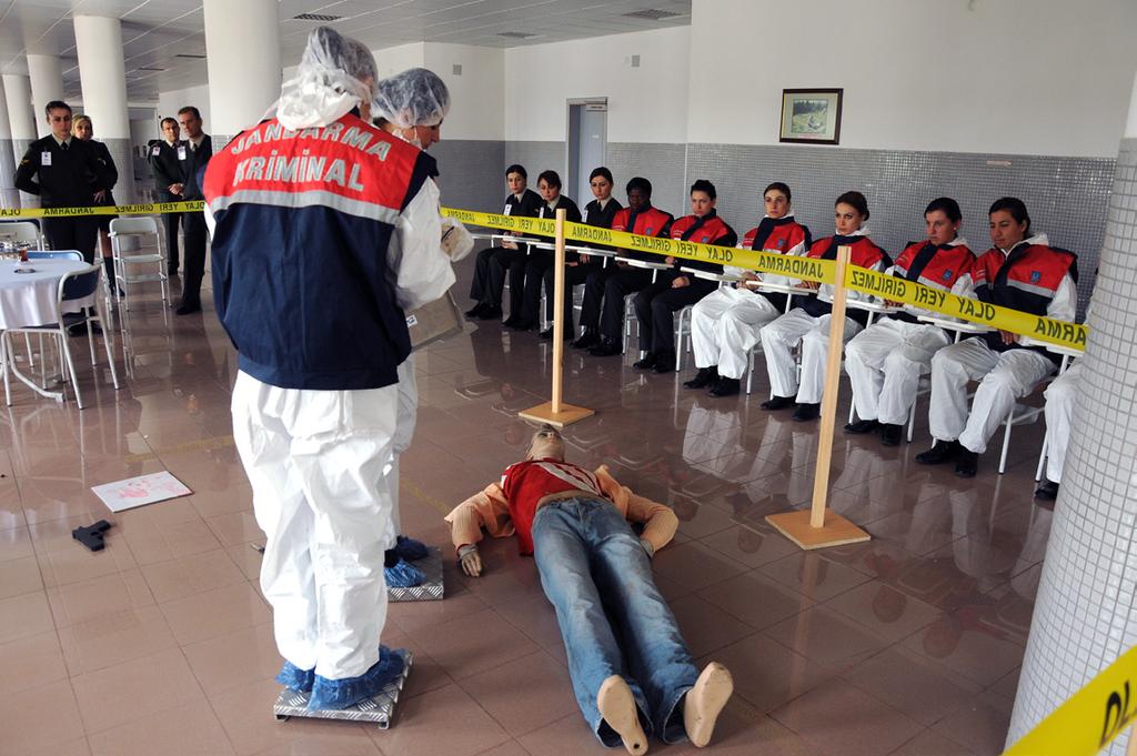 Fakültemizden mezun olacak subaylar, ülkemizin emniyet ve asayişinin sağlanmasında önemli bir rol oynayan Jandarma Genel Komutanlığı ve Sahil Güvenlik Komutanlığının yönetim kademelerinde görev