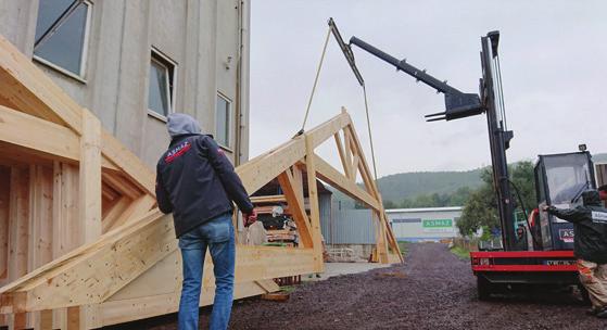 Yapısal Lamine Ahşap Kirişler Yapısal Lamine Ahşap Glulam (Glue Laminated Timber) genellikle ladin ağacından üretilen yapısal ahşaptan mamul lamellerin, birbirlerine atmosferik şartların kontrol