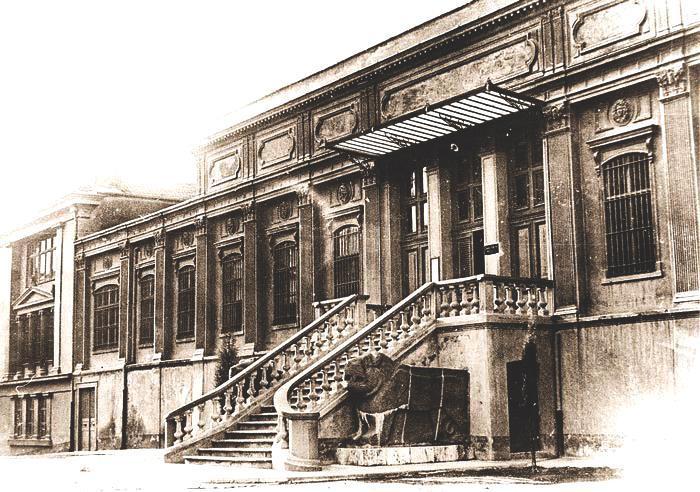 Sanayi-Nefise Mektebi İlk Binası (1883-1916)-Eski Şark