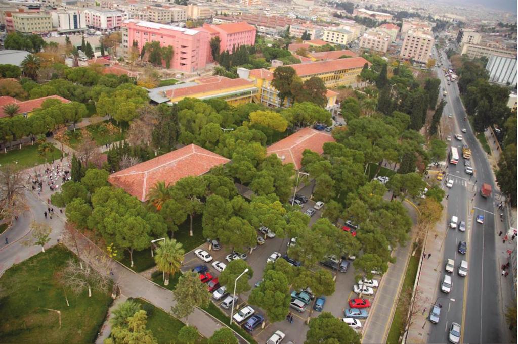 ve noninvaziv mekanik ventilasyon cihazları mevcut olup son dönemde giderek artan bir şekilde ECMO uygulamaları da yapılmaktadır.