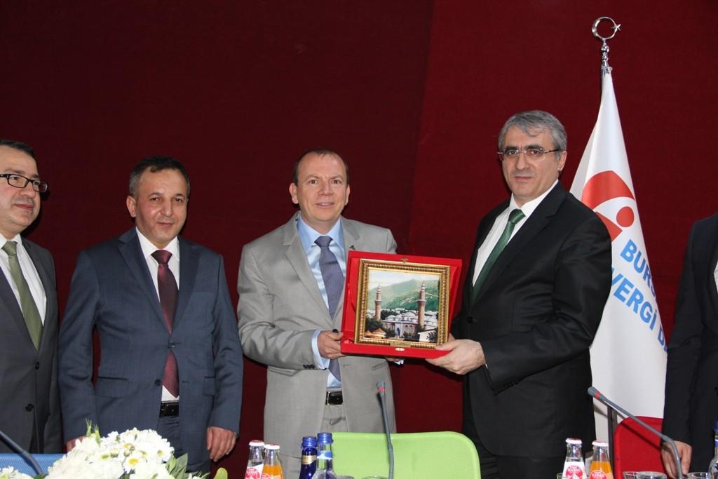 Vergi Uygulamaları Sorun ve Çözüm Önerileri ile ilgili Değerlendirme Toplantısı Gelir İdaresi Başkanı