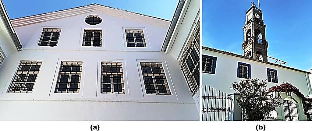 Kübra Ekiz Barış 2.2.2.3. Pencereler Kuzey ve güney cephelerindeki yan nef duvarları simetrik düzenlenmiş olup dörder adet karşılıklı iki kanatlı ahşap pencere vardır.