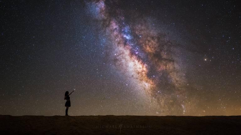 Astrofotoğrafçılık: Nasıl Başlarım? Astrofotoğrafçılık (gökyüzü fotoğrafçılığı), her ne kadar fotoğrafçılığın bir alt dalıymış gibi görünse de fotoğrafçılıktan birçok yönüyle ayrılır.