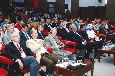 Petkim, Baraj Güvenliği Derneği (BGD) tarafından düzenlenen seminere Türkiye ve bazı ülkelerden gelen kamu kurum ve özel sektörler temsilcilerinin katılımı ile gerçekleşti.