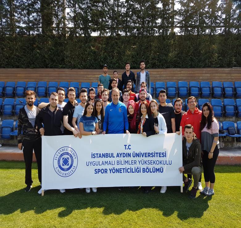 İSTANBUL BAŞAKŞEHİR FUTBOL KULÜBÜ ZİYARETİ Spor Yöneticiliği bölümü öğrencileri, 24 Nisan 2018 Salı günü İstanbul Başakşehir Futbol Kulübü nü