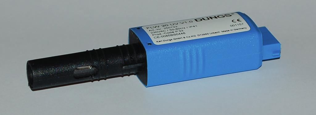 FLW 20UV FLW 20 UV, UV borulu bir alev sensörüdür, plastikten imal edilmiştir. Kullanılan UV borusu, arka plan ışınlarının, örn. akkor yapıların veya karışık birim parçalarının algılanmamasını sağlar.