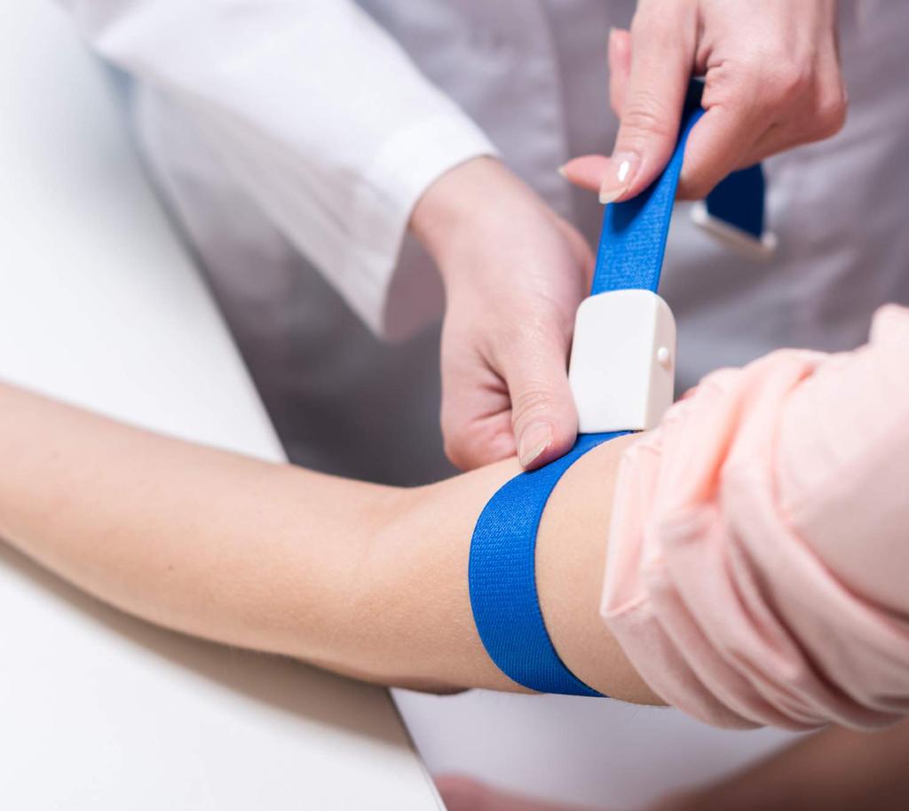 OTOMATİK TURNİKE BLOOD COLLECTION TOURNIQUET Turnike; damar yolu açmak, IV ilaç uygulamak, kan almak vb. uygulamalarda veni belirginleştirmek amacıyla kullanılır.