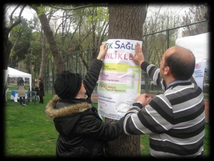 Park Sağlık ġenlikleri adıyla baģlayan uygulama ile Kadıköylüler hafta sonu sabah parklarda spor yaparken sağlık tara- 29 Mayıs tarihine kadar her hafta sonu bir parkta
