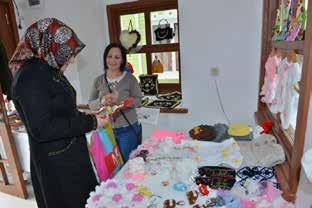 2017 yılı kasım ayında Ümraniye Hanımeli Çarşısı nda Ümraniye Belediyesi ve AK Parti Ümraniye İlçe Kadın Kolları işbirliğiyle geliri Myanmar'daki Arakanlı Müslümanlara gönderilmek üzere