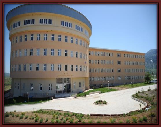 Her iki okul Elbistan ilçesi Doğanköy kasabasında bulunan Üniversitemize ait 111.914 m 2 alana sahip yerleşke içerisindedir. Bu yerleşkede 6.