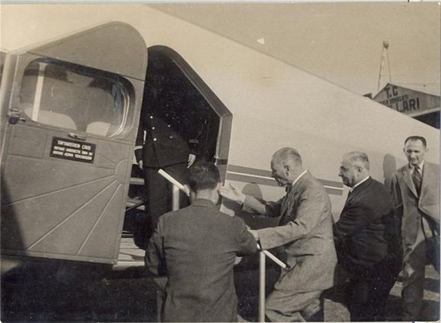 İkinci Dünya Savaşı sonrasında; 1948-1952 yılları arasında ABD hükümetinin Marshall Planı adı altında Türkiye ye uyguladığı ekonomik yardım çerçevesinde uçak ve motor vermesi THK Uçak ve Motor