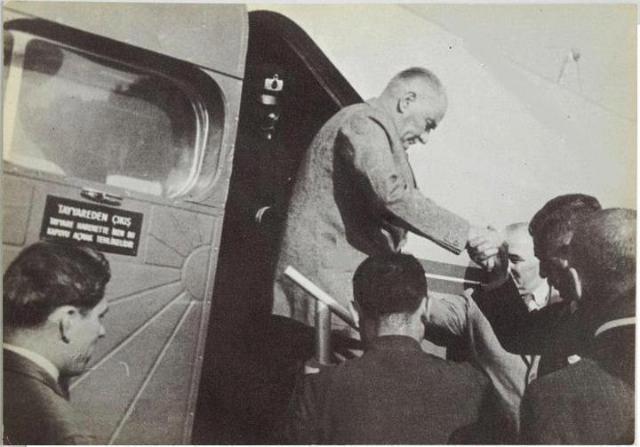 9 Haziran 1932 Amerikalı Mr. Jim (William Robertson) ile Vecihi Hürkuş Ankara civarında meydan araştırması için uçarlar. Güvercinlik mevkiinde uçuş alanı tespitinde bulunurlar.