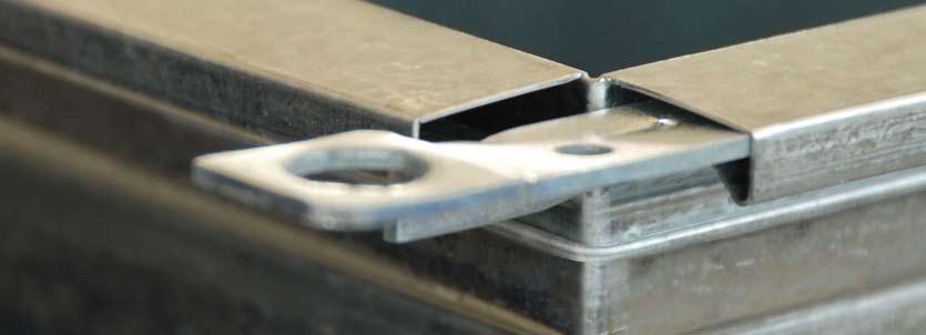 2,5 mm sacdan üretilen sıkıştırma G-klipsler, uygulama esnasında kanalların