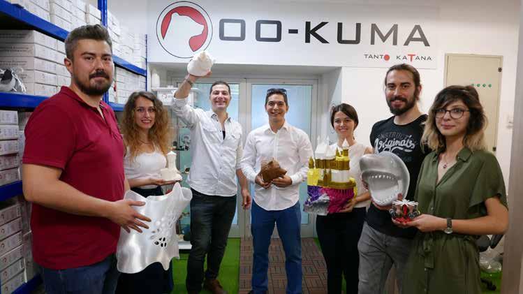 Türk Firmasından 3D Yazıcıda Devrim Türkiye nin lider teknoloji geliştirme bölgesi İTÜ ARI Teknokent in firmalarından Oo-kuma, geliştirdiği üç boyutlu yazıcıyla dünyada kendi malzeme ve cihazını