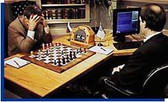 Bilgisayarla satranç oynamak 1957 - Newell ve Simon: 10 yıl içinde dünya satranç şampiyonunun bir bilgisayar olacak 1958 : Satranç oynayan ilk bilgisayar IBM 704 1967 : Mac Hack programı insanların